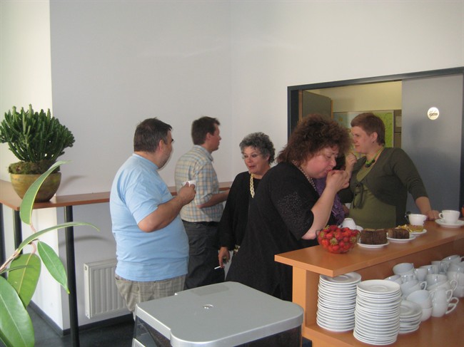 More coffee and strawberries